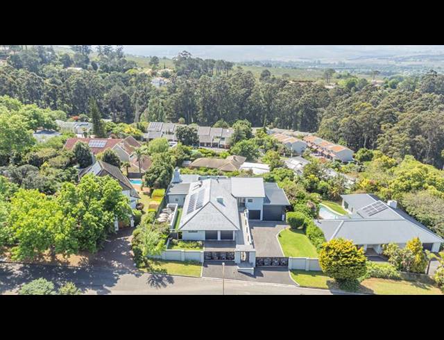 4 BEDROOM HOUSE FOR SALE IN HELDERRAND